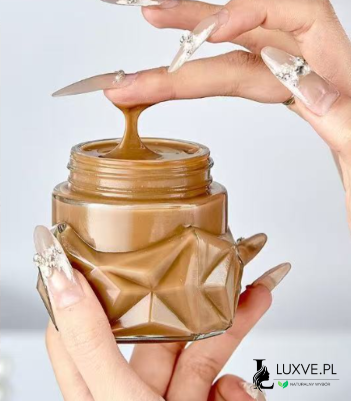 ROZJAŚNIAJĄCA WYBIELAJĄCA MASKA NA PIEGI I PLAMY OSUFI 130G SŁOICZEK 130G LUXVE